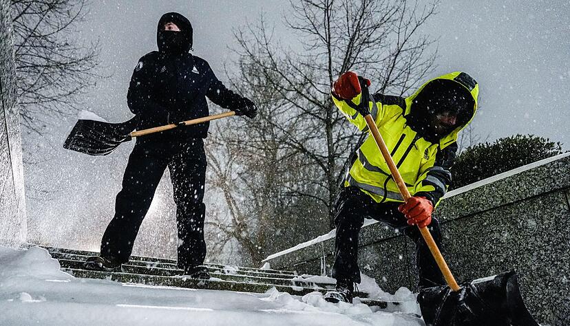 Zahlreiche Staaten haben den Notstand ausgerufen, um im Ernstfall schneller Hilfsgelder und Personal mobilisieren zu k&ouml;nnen.
