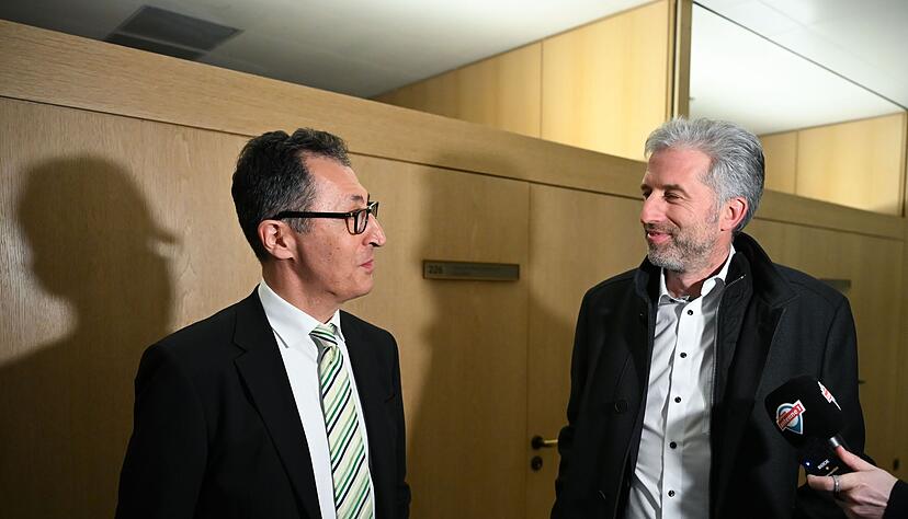 T&uuml;bingens Oberb&uuml;rgermeister Boris Palmer (rechts) wird wohl nicht in eine m&ouml;gliche Landesregierung von Cem &Ouml;zdemir wechseln. (Archivbild)