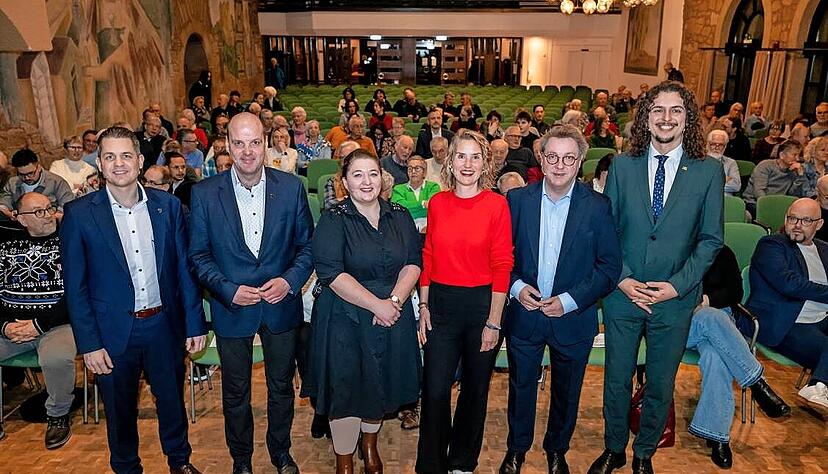 Kandidaten im Wahlkreis Eppingen (von links): Dennis Klecker, Georg Heitlinger, Emma Weber, Bettina Fischer, Michael Preusch und Erwin K&ouml;hler.