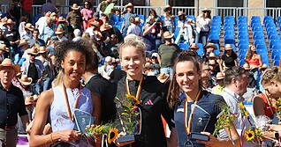 Tag 1 beim Hochsprung-Meeting auf dem Heilbronner Marktplatz Tag 1 beim Hochsprung-Meeting auf dem Heilbronner Marktplatz