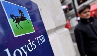 Der britische Staat übernimmt die Mehrheit an der neuen Bankengruppe Lloyds.