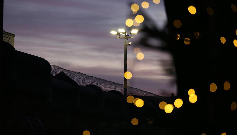 In der Justizvollzugsanstalt sind Heiligabend und die Feiertage für viele Inhaftierte eine belastende Zeit . Foto: Andreas Vesenmaier