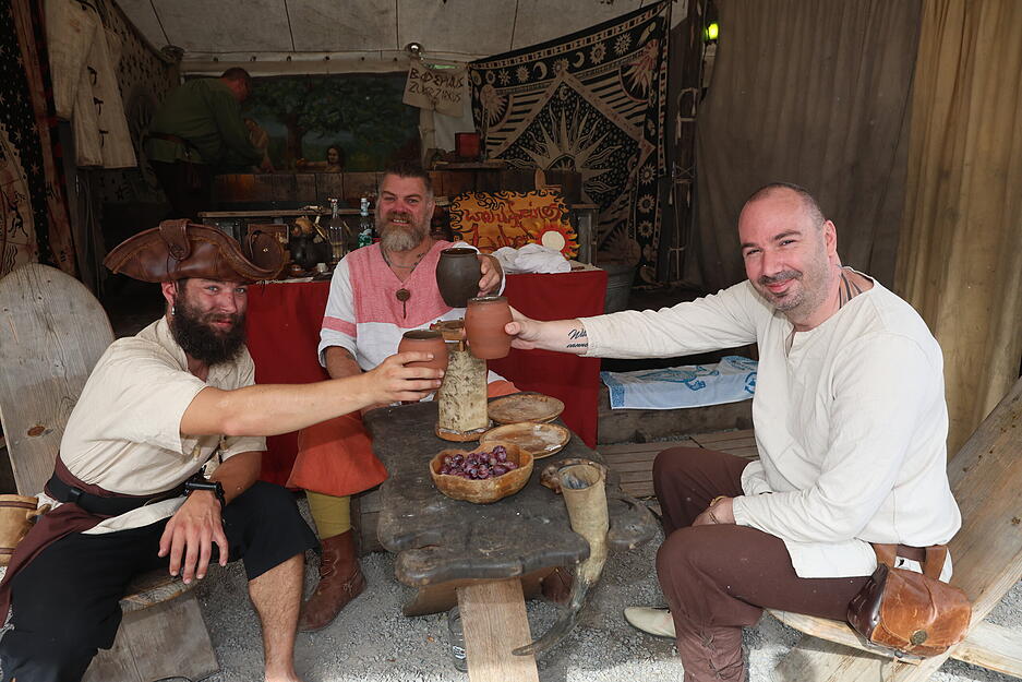 Mittelalterliches Burgfest auf Burg Stettenfels in Untergruppenbach: Die schönsten Bilder 2024 Mittelalterliches Burgfest auf Burg Stettenfels in Untergruppenbach: Die schönsten Bilder 2024