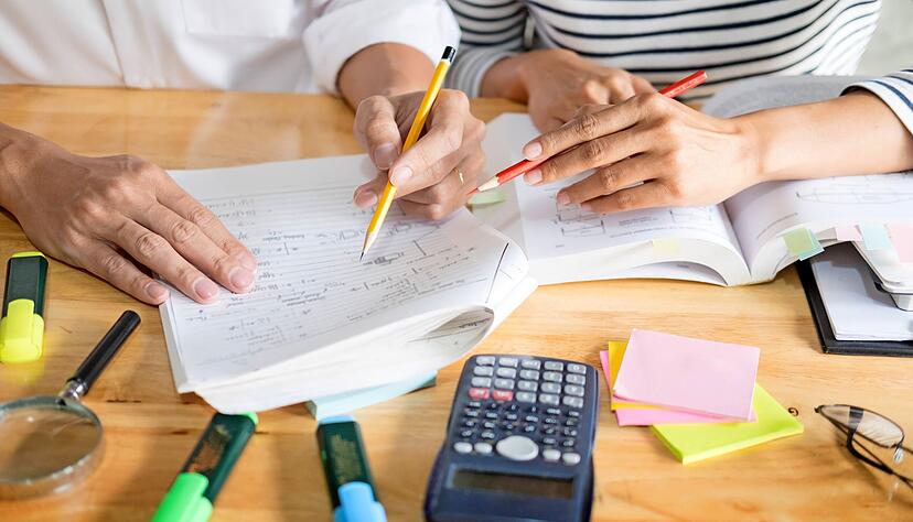 In Neckarsulm bietet die Sport-Union nicht nur Bewegung, sondern auch Hausaufgabenbetreuung an. Für die Kooperationen gibt es extra drei FSJler. In Heilbronn helfen Jugendbegleiter.