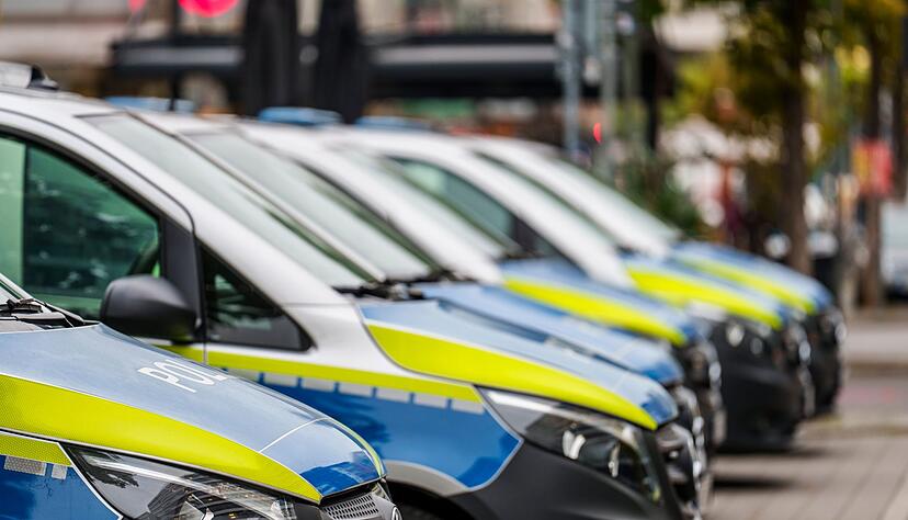 Es geht unter anderem um den Vorwurf der Körperverletzung im Amt. Es geht unter anderem um den Vorwurf der Körperverletzung im Amt.