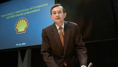 Konzernchef Jeroen van der Veer erh&auml;lt weit reichende Machtbefugnisse.