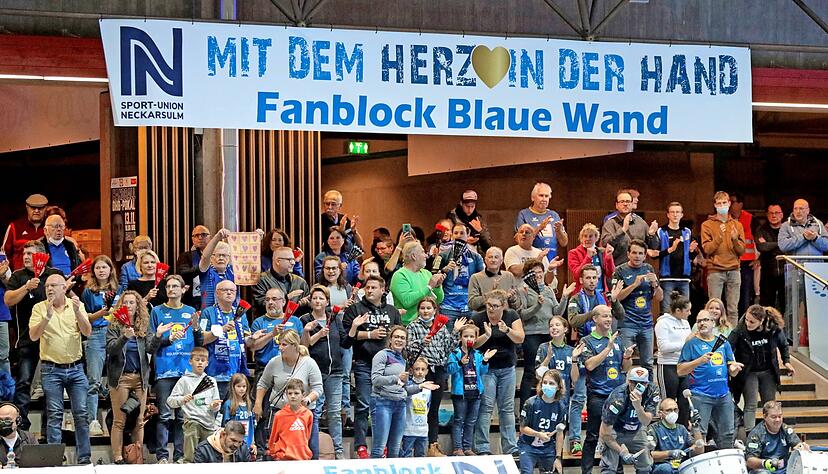 Links auf dem Banner das neue Logo der Sport-Union Neckarsulm. Die Mitgliederversammlung stimmte der Namens&auml;nderung mehrheitlich zu.
Foto: Archiv/Seidel