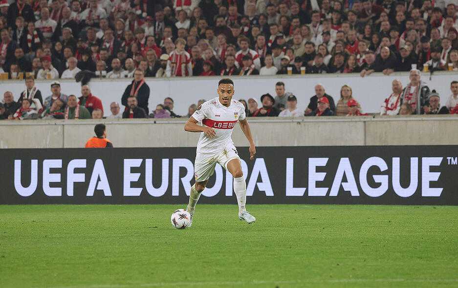 Jamie Leweling: Einer der auff&auml;lligsten Stuttgarter im ersten Durchgang, allerdings beim letzten Pass oft ungenau. Wurde zur Halbzeit ausgewechselt. Note: 3