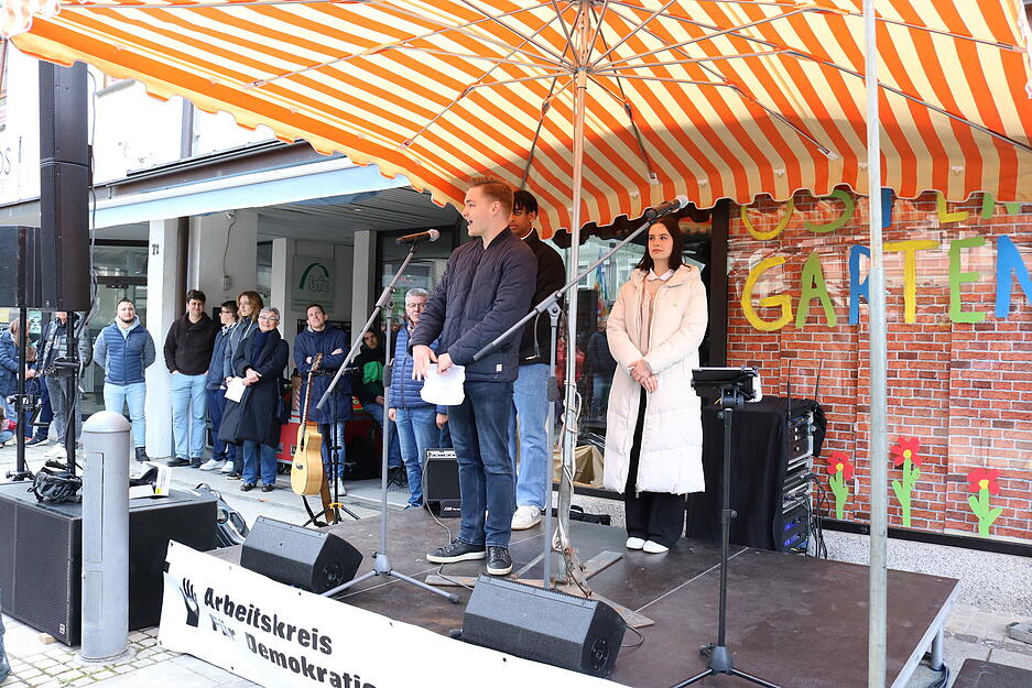 Zahlreiche Sch&uuml;ler wollen sich ihre gute Zukunft nicht nehmen lassen.