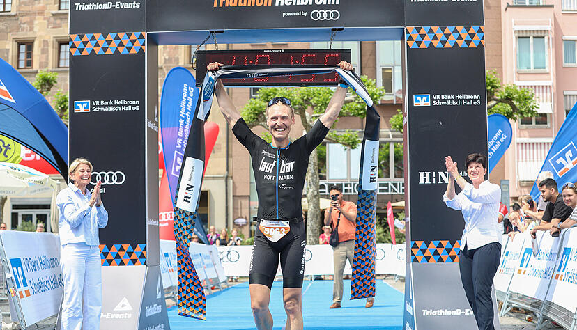 Max Hoffmann wird Deutscher Meister beim Triathlon in Heilbronn. Max Hoffmann wird Deutscher Meister beim Triathlon in Heilbronn.