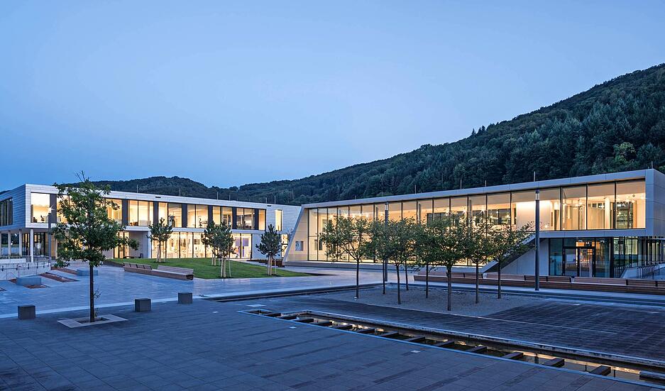 Bürkert in Criesbach hat seinen Campus-Neubau mit Freianlage von der Architektenpartnerschaft ARP, Stuttgart, planen lassen. Bauherr: Bürkert GmbH, Ingelfingen.