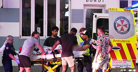 Die Beh&ouml;rden gehen bei der Tat vom Sonntag von einem antisemitischen Terroranschlag aus.