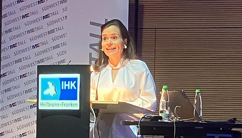 "Wir wollen das ehrlichste T-Shirt der Welt produzieren", sagt Trigema-Chefin Bonita Grupp. "Wir wollen das ehrlichste T-Shirt der Welt produzieren", sagt Trigema-Chefin Bonita Grupp.
