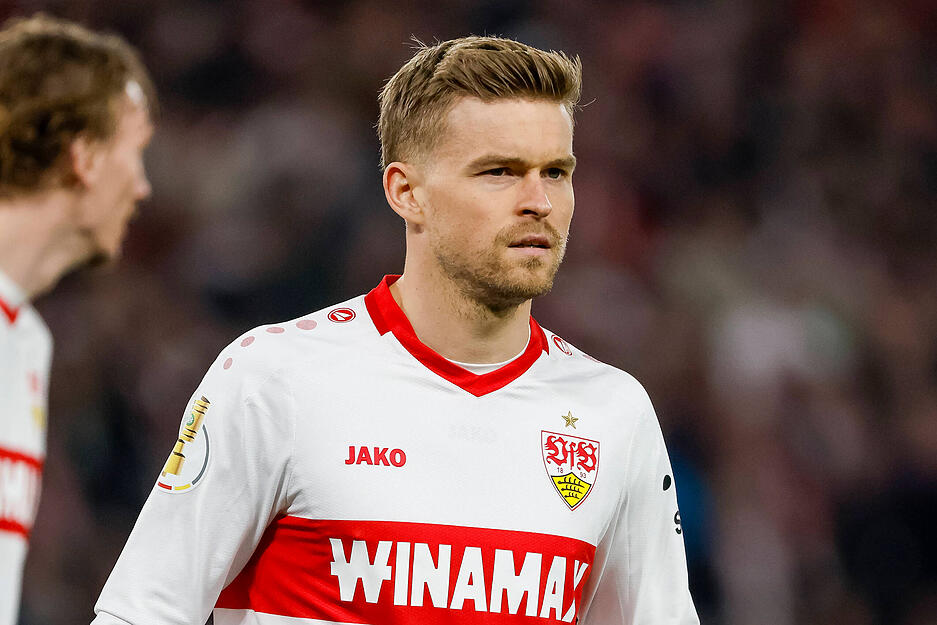 Maximilian Mittelstädt: Unauffällig. Mittelstädt hatte zwar die erste Torchance, zeigte sonst offensiv wenig. Liegt auch daran, dass er defensiv viel gebunden war.  Note: 3