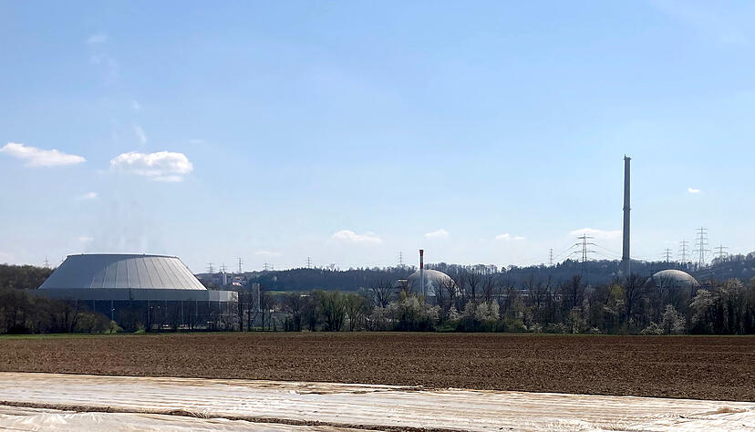 Block 2 in Neckarwestheim ist das j&uuml;ngste Atomkraftwerk in Deutschland. Noch bis 15. April wird hier Strom erzeugt. Der Energieversorger EnBW konzentriert sich seit dem 2011 beschlossenen Atomausstieg auf den Ausbau erneuerbarer Energien. Vier seiner f&uuml;nf AKW sind bereits im R&uuml;ckbau, auch Block 1 in Neckarwestheim.