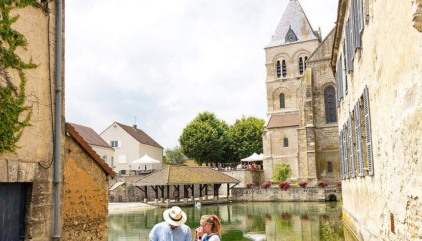 Die Retro-Fahrrad-Tour führte die Sulzfelder an malerische Orte in der Champagne. Die Retro-Fahrrad-Tour führte die Sulzfelder an malerische Orte in der Champagne.