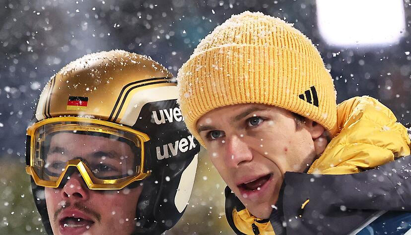 Philipp Raimund (l) und Andreas Wellinger verpassten eine Medaille knapp. Philipp Raimund (l) und Andreas Wellinger verpassten eine Medaille knapp.