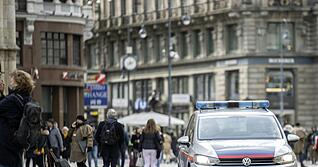 Konkrete Anschlagspläne seien nicht bekannt. Und dennoch: Österreich setzt die Terrorwarnstufe auf "hoch".  Foto: Archiv