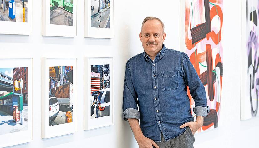 „Meine Fotografie sehe ich nicht als Realität“: Sowohl in seinem fotografischen Werk wie in der Acryl-Malerei untersucht Marius Lüscher Möglichkeiten der Abstraktion und der Gleichberechtigung von Formen und Farben. „Meine Fotografie sehe ich nicht als Realität“: Sowohl in seinem fotografischen Werk wie in der Acryl-Malerei untersucht Marius Lüscher Möglichkeiten der Abstraktion und der Gleichberechtigung von Formen und Farben.