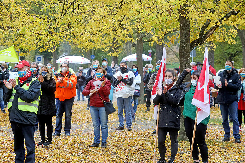 Mitarbeiter des öffentlichen Dienstes streiken in Heilbronn Mitarbeiter des öffentlichen Dienstes streiken in Heilbronn