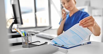 Wenn Ärzte überlastet sind, können sie neue Patienten unter Umständen ablehnen.
Foto: Productions/stock.adobe.com