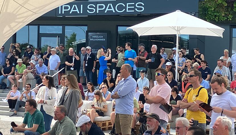 Ipai-Spaces heißt das Gelände im Gewerbegebiet Wohlgelegen: Davor ist die Bühne aufgebaut. Ipai-Spaces heißt das Gelände im Gewerbegebiet Wohlgelegen: Davor ist die Bühne aufgebaut.