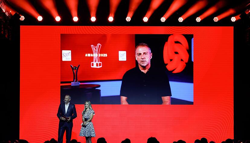 Videobotschaft von Trainer Hansi Flick bei den «Sport Bild»-Awards. Videobotschaft von Trainer Hansi Flick bei den «Sport Bild»-Awards.