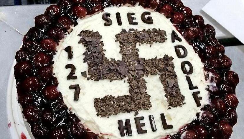 Diese Torte brachte ein Beschäftigter zur Nachtschicht mit. Foto: privat Diese Torte brachte ein Beschäftigter zur Nachtschicht mit. Foto: privat