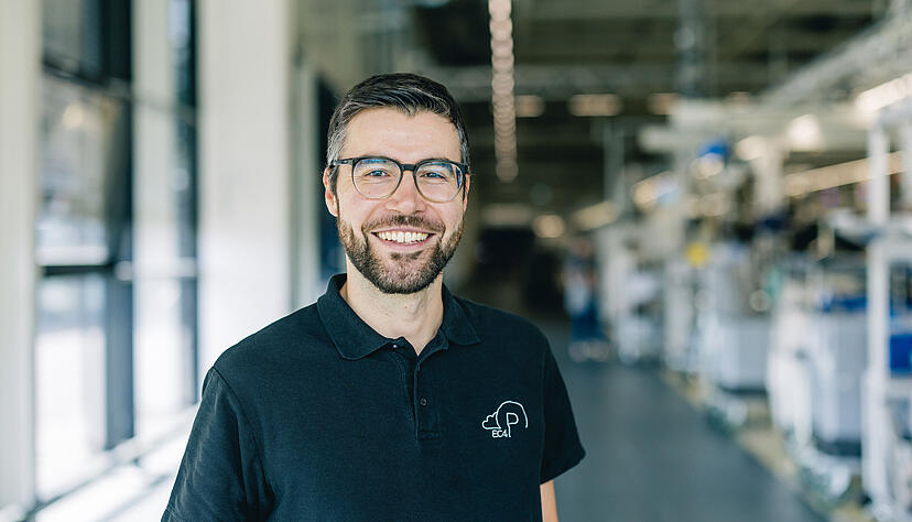 Projektleiter Sven Müller hat die virtuelle Steuerung zusammen mit Partner Siemens in die Fertigung in den Böllinger Höfen integriert.