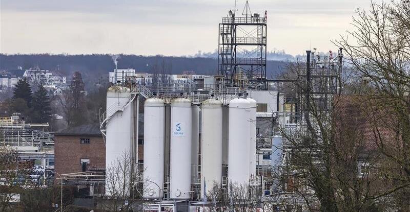 Blick auf das Solvay-Werk in Bad Wimpfen, Europas einzige SF6-Produktionsst&auml;tte.