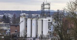 Das Werk Bad Wimpfen des belgischen Chemieunternehmens Solvay ist wegen gef&auml;hrlicher Emissionen des Treibhausgases Schwefelhexafluorid (SF6) in die Kritik geraten.