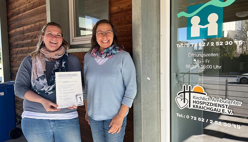 Saskia Himmelsbach und Elke Müller (von links) vom Kirchlich-Ambulanten Hospizdienst Kraichgau. Saskia Himmelsbach und Elke Müller (von links) vom Kirchlich-Ambulanten Hospizdienst Kraichgau.