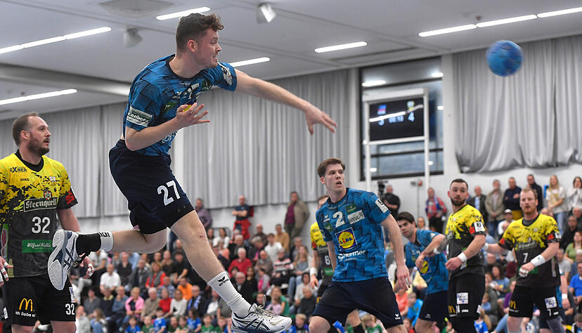 Der Sieg gegen Aufsteiger SV Plauen-Oberlosa war für den TSB Horkheim mit Yannik Polifka (beim Wurf) ein hartes Stück Arbeit. Der Sieg gegen Aufsteiger SV Plauen-Oberlosa war für den TSB Horkheim mit Yannik Polifka (beim Wurf) ein hartes Stück Arbeit.
