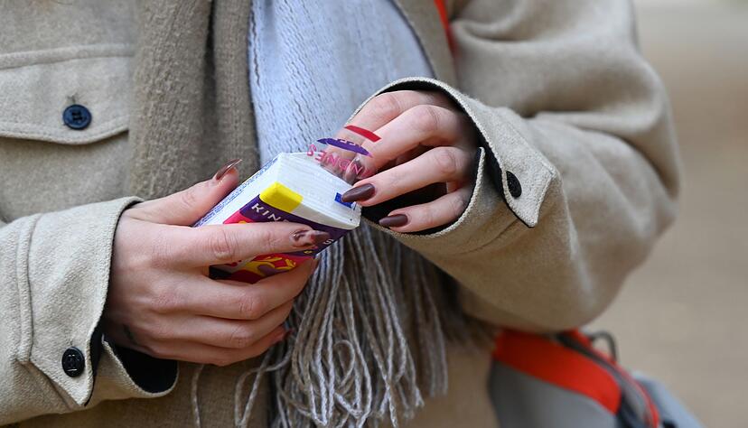 Das Robert Koch-Institut geht von 7,4 Millionen akuten Atemwegserkrankungen in Deutschland aus (Symbolbild).