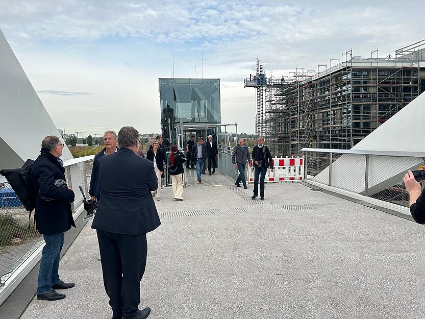 Heilbronner Buga-Brücke ist freigegeben Heilbronner Buga-Brücke ist freigegeben