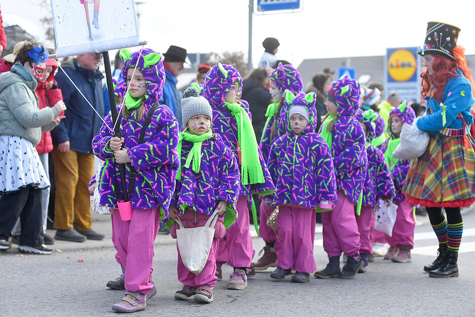 Der Gaudiwurm lockt Besucher aus der gesamten Region an.