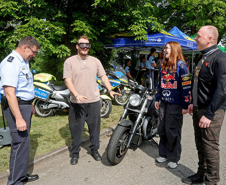 Zahlreiche Biker haben am Sonntag die Chance genutzt und Selbsttests gemacht.