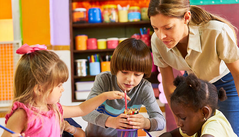 Was tun, um Fachpersonal f&uuml;r Schulen und Kitas zu finden?