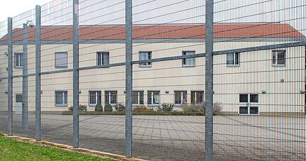 Derzeit befinden sich nach Angaben des Klinikums am Weissenhof 90 Straftäter im Maßregelvollzug in Weinsberg.
Foto: Archiv/Mario Berger