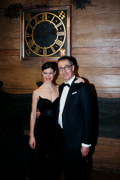 "Wir haben uns heute, am 14. Februar, kurz nach Mitternacht im T&uuml;binger Rathaus das Ja-Wort gegeben", lie&szlig; &Ouml;zdemir &uuml;ber seine Sprecherin mitteilen.