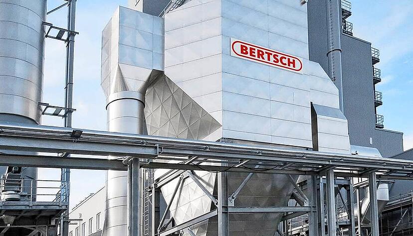 Kessel, Feuerungsanlagen sowie Turbinen zur Strom- und Dampfproduktion stellt die Firma Bertsch Energy her. Aus einer Insolvenz heraus wurde sie zu Jahresbeginn vom Eppinger Anlagenbauer Dieffenbacher &uuml;bernommen.