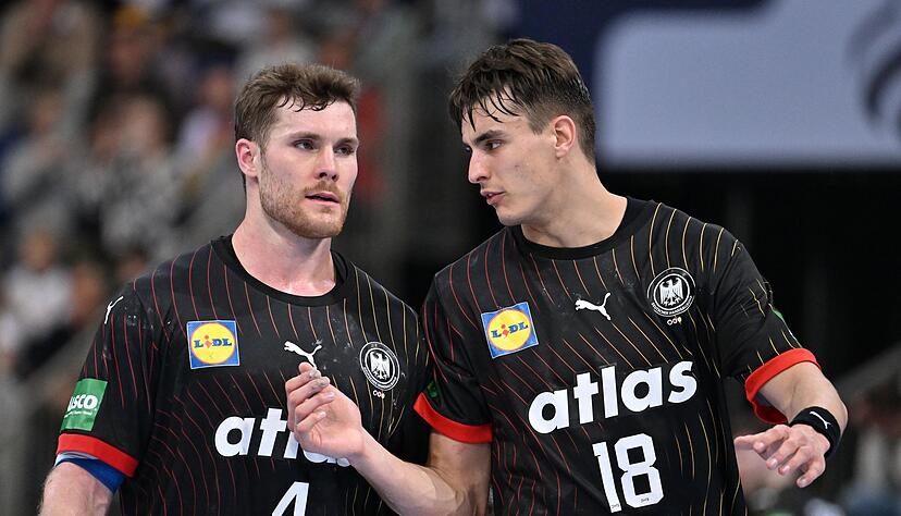 Kapitän Johannes Golla (l.) und Julian Köster sind die Anführer im DHB-Team. (Archivbild) Kapitän Johannes Golla (l.) und Julian Köster sind die Anführer im DHB-Team. (Archivbild)