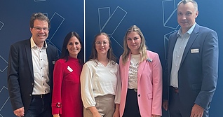 Von links: Dr. Michael Walter, Leiter Amt für Nachhaltige Entwicklung und Bürgerbeteiligung, Tanja Eggers, Ancoris Consulting, Marie Grimmeißen, Antonia Lorenz (beide Amt für Nachhaltige Entwicklung und Bürgerbeteiligung), Ulrich Walter, erster Beigeordneter der Stadt Künzelsau.