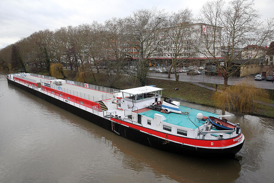 Experimenta-Schiff erreicht Heilbronn | 15.12.
