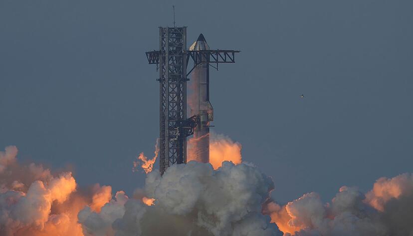 Das Starship hat einen zehnten Testflug absolviert.