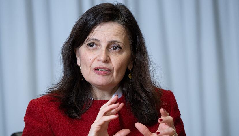 Die israelische Generalkonsulin Carmela Shamir spricht. Die israelische Generalkonsulin Carmela Shamir spricht.
