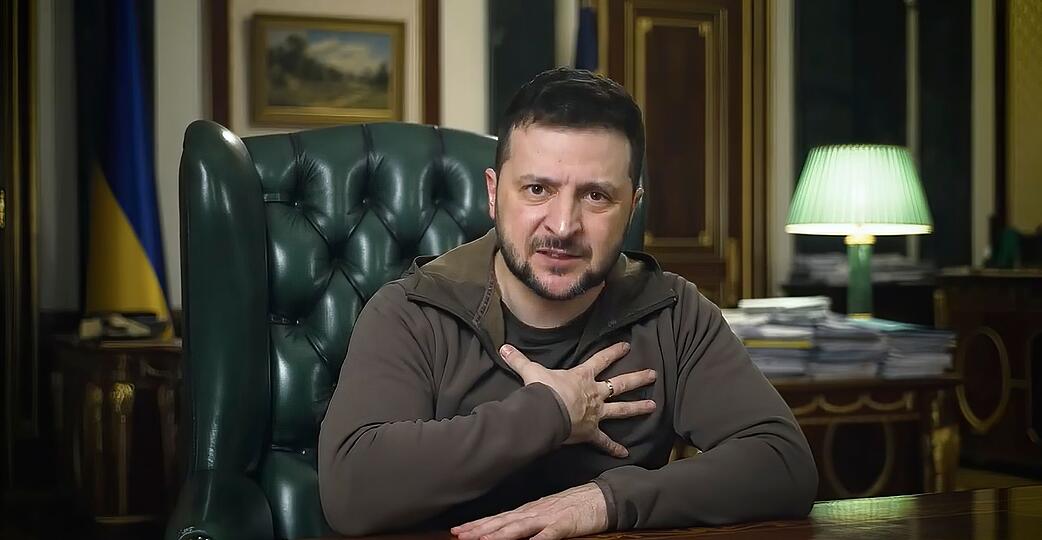 Selenskyj spricht von sechs Milliarden Euro Verlust, die Russlands &Ouml;lindustrie seit Jahresbeginn infolge von Drohnenangriffen zu verkraften hat. (Archivbild)