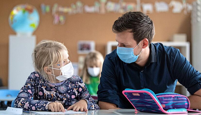 In einigen Schulen läuft das Programm "Lernen mit Rückenwind" bereits. Doch 75 Prozent der Schulen sind nicht dabei.
Foto: dpa