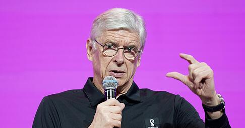 Der FIFA-Chef f&uuml;r globale Fu&szlig;ballentwicklung, Arsene Wenger, w&auml;hrend einer Pressekonferenz .