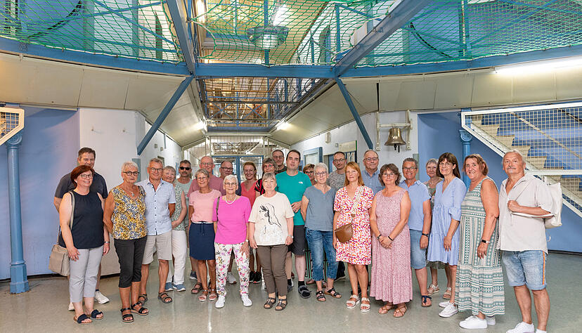 Gruppenbild im Gefängnis: Die Leser erfuhren, wie der Alltag der Insassen im Strafvollzug abläuft. Gruppenbild im Gefängnis: Die Leser erfuhren, wie der Alltag der Insassen im Strafvollzug abläuft.